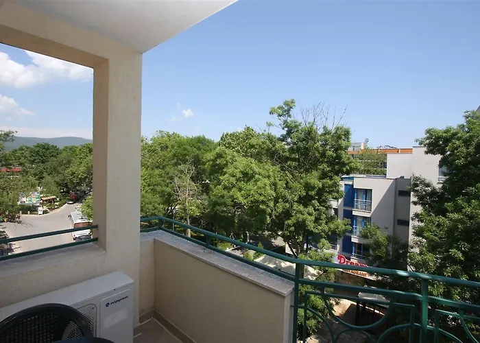 Tanya 3* Slăntjev Brjag