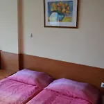 谭雅酒店 3*