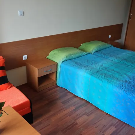 таня Хотел 3*