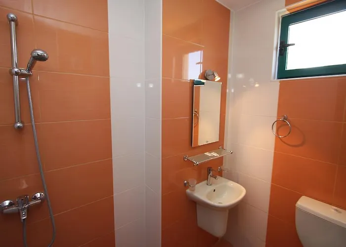 таня Хотел 3*