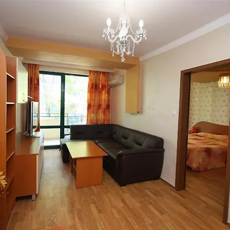 Hotel Tanya 3*