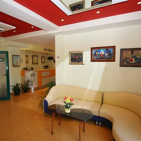 Hotel Tanya 3*