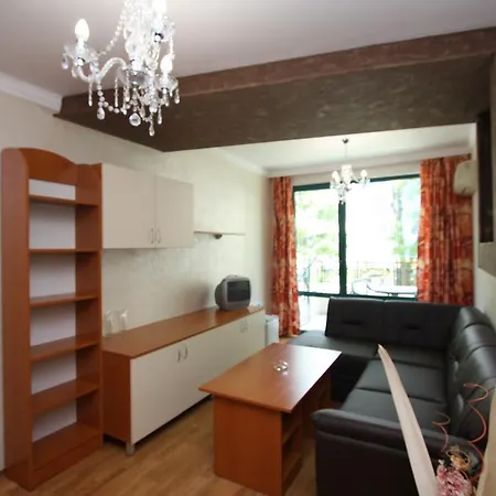 Otel Tanya 3*