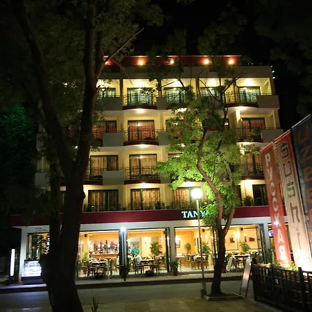 Hotel Tanya 3*