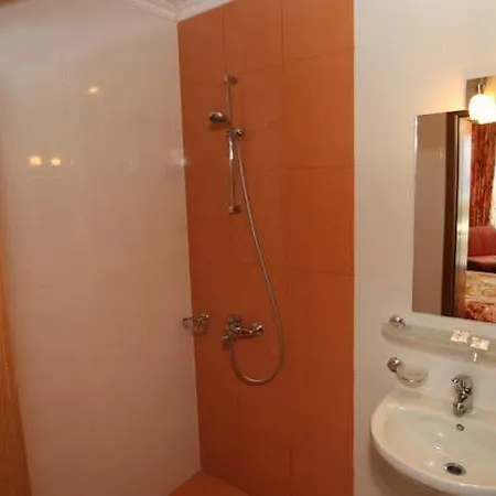 Hotel Tanya 3*